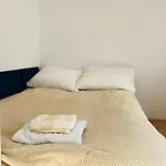 Comfy Guest *